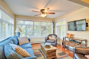 Downtown Charlevoix Duplex half Mi to Lake Michigan